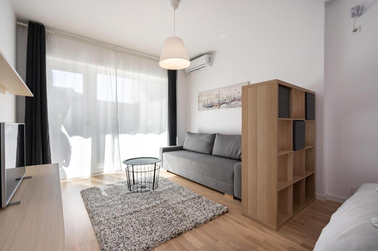 Zen Studios - Central Escape With Parking Bukares Bagian luar foto