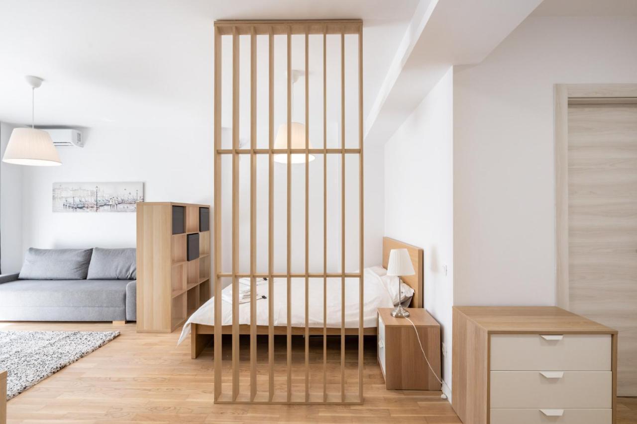Zen Studios - Central Escape With Parking Bukares Bagian luar foto