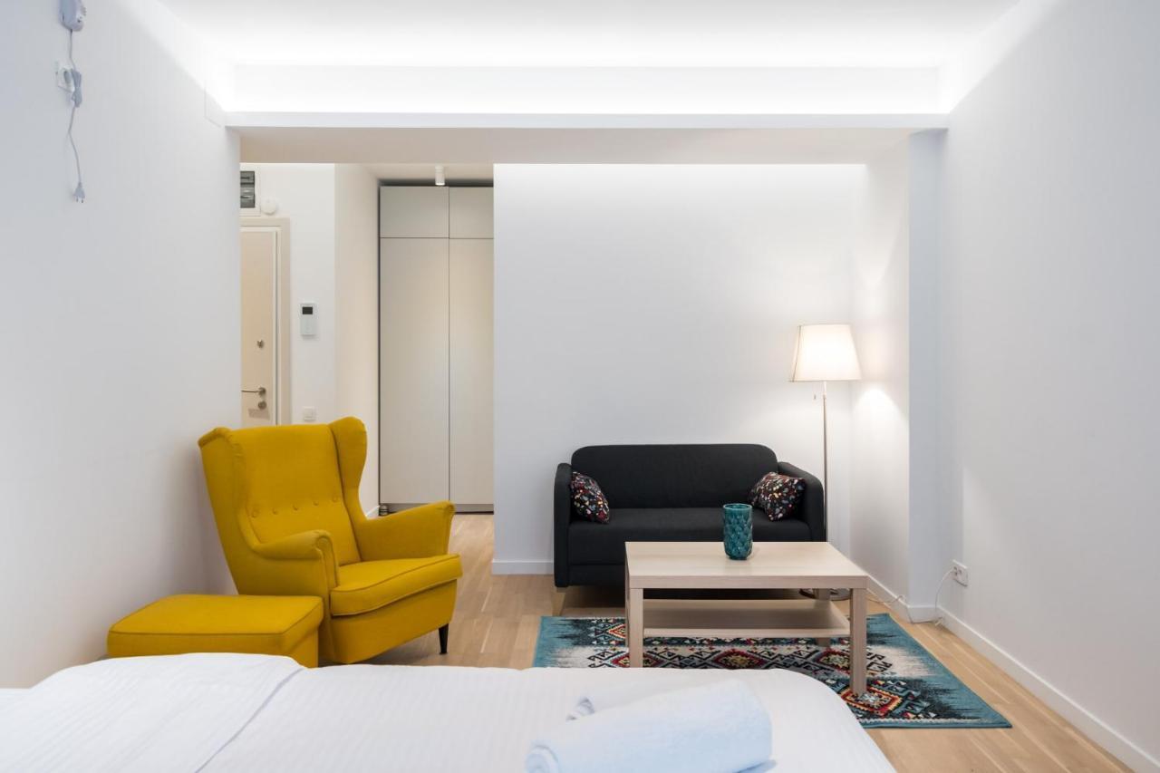 Zen Studios - Central Escape With Parking Bukares Bagian luar foto
