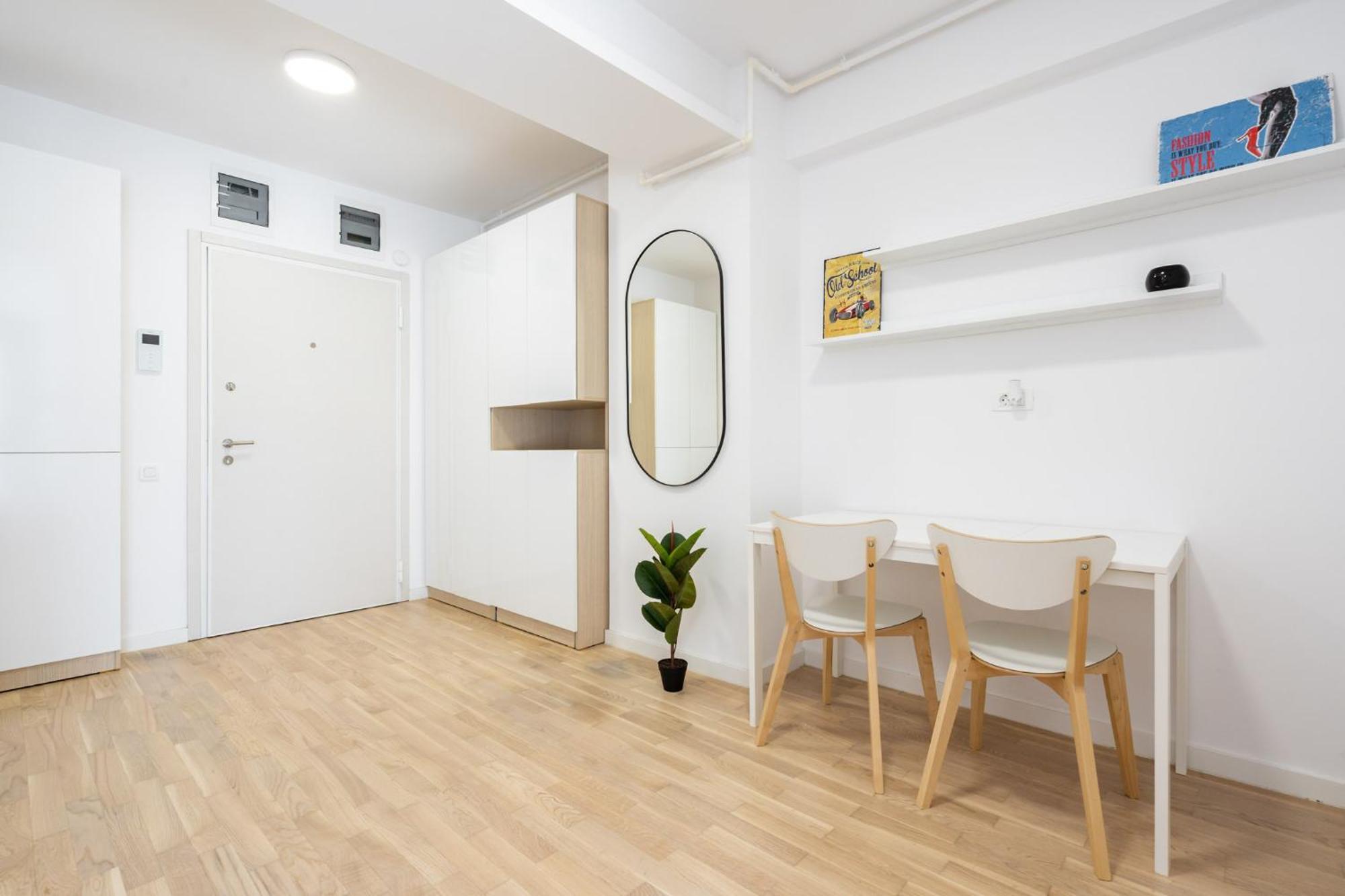 Zen Studios - Central Escape With Parking Bukares Bagian luar foto