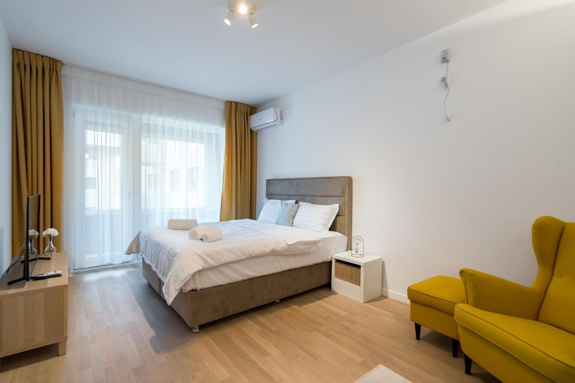 Zen Studios - Central Escape With Parking Bukares Bagian luar foto