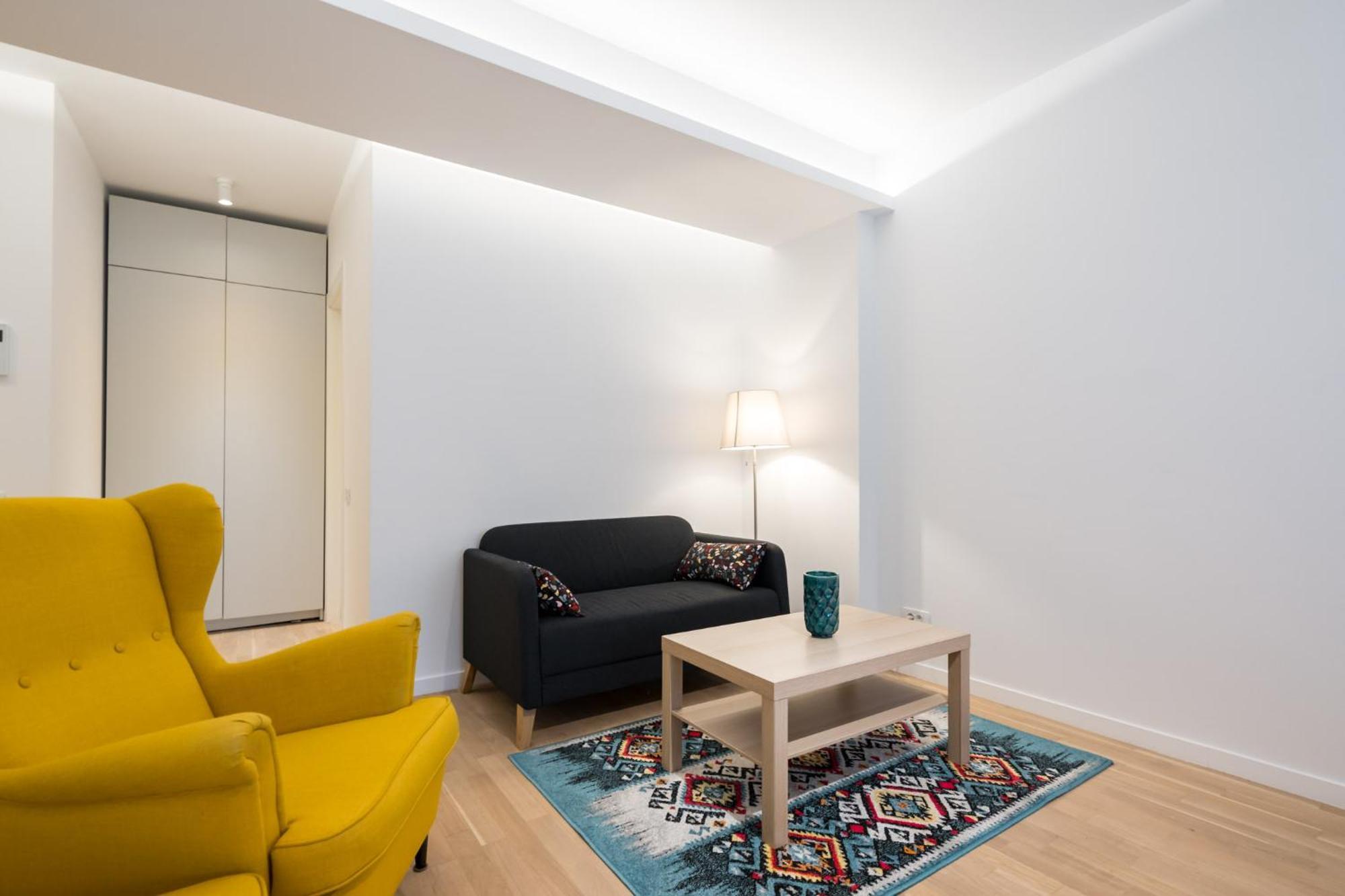 Zen Studios - Central Escape With Parking Bukares Bagian luar foto