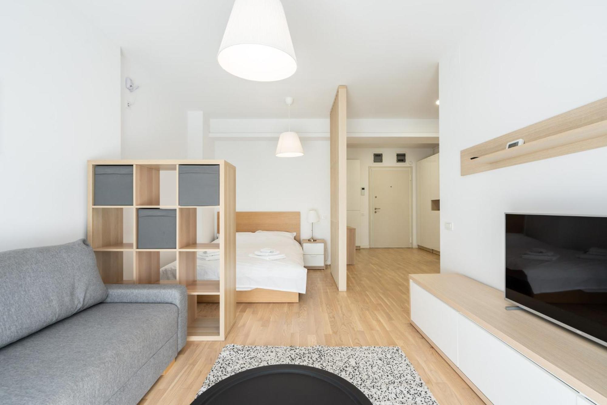 Zen Studios - Central Escape With Parking Bukares Bagian luar foto